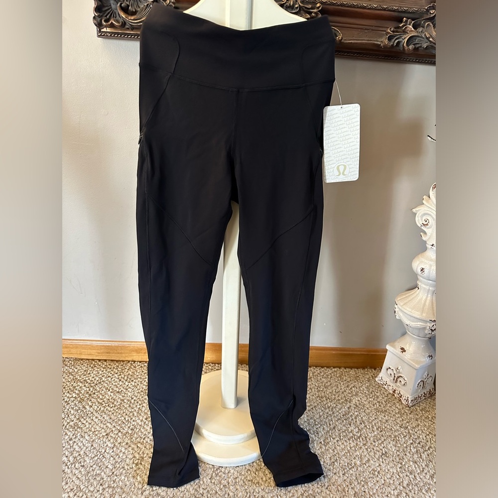 Lululemon Rain On Train On Tight NWT 6